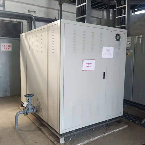 4台800KW电热水锅炉现场安装图